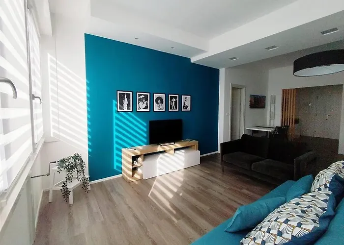 Maja & Ermes Πεσκάρα