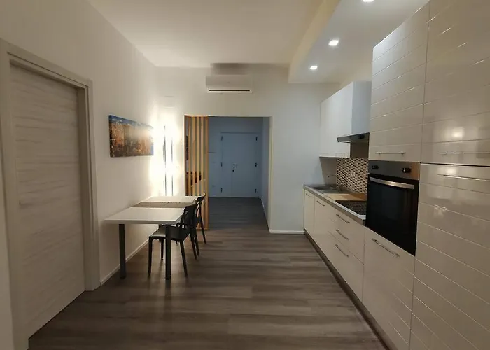 Maja & Ermes * بيسكارا